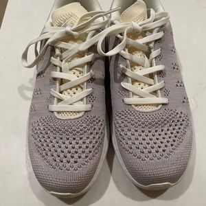 APL Techloom Pro Trainer